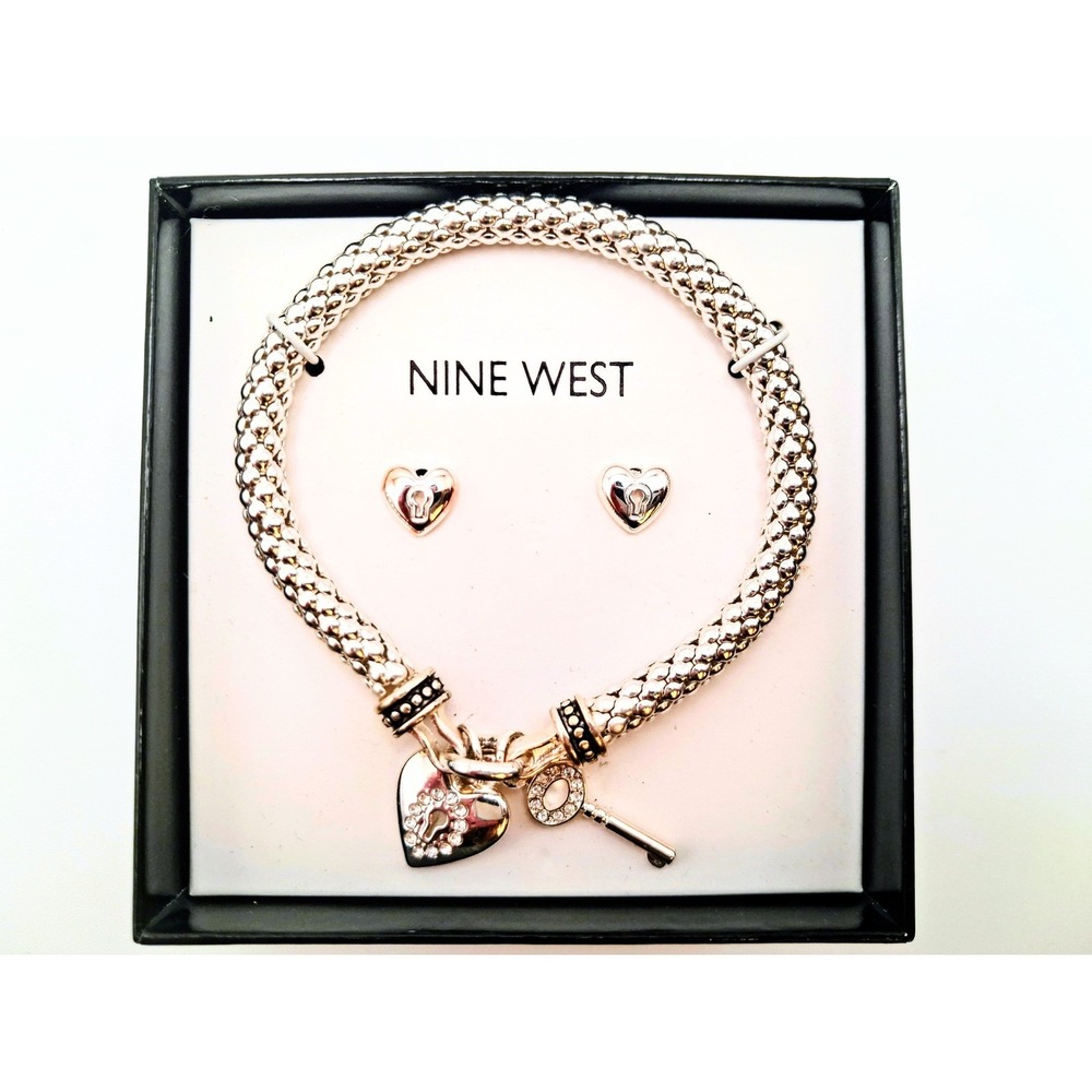 Nine West Jewelry Set Women OS Silver LikeNew Heart Lock KeyCharm Bracelet Studs